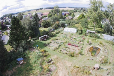 drone-aerienne-jardin